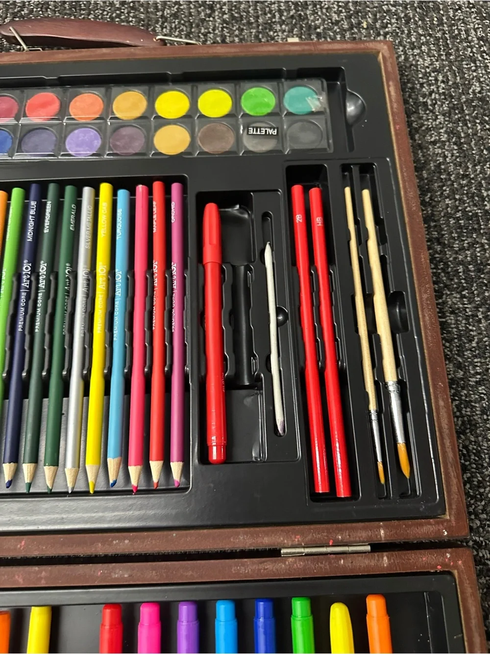 D.M. Creations Art, Portable Set, Nearly Complete Portable Art Set